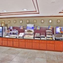 Ресторан Holiday Inn Express Hotel & Suites MACON-WEST Fotos