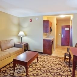 Номер Holiday Inn Express Hotel & Suites MACON-WEST Fotos