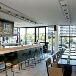 Bar Holiday Inn VILLACH Fotos