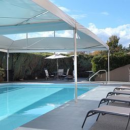 Pool Ramada - Victoria Fotos