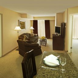 Suite Staybridge Suites OAKVILLE-BURLINGTON Fotos