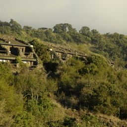 Außenansicht Ngorongoro Serena Safari Lodge Fotos