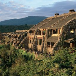 Фасад Ngorongoro Serena Safari Lodge Fotos