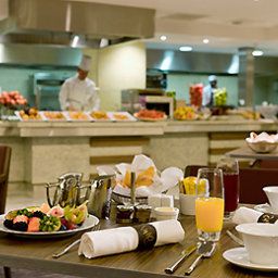 Sala colazione nel ristorante Sofitel London Heathrow Fotos