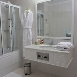 Bathroom Grand Hotel Europe Fotos