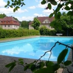 Pool St. Bernhard Wohnen & Tagen Fotos