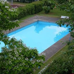 Pool St. Bernhard Wohnen & Tagen Fotos