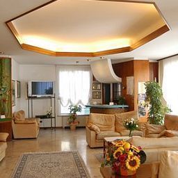 Hall Esplanade Happydayshotel Fotos