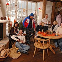 Bar Dorf-Alm Gästehaus Fotos