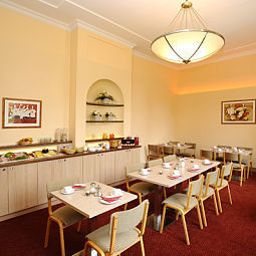 Breakfast room Schloss Gnadenthal Tagungshotel Fotos