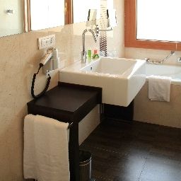 Camera da bagno NH Giustiniano Fotos