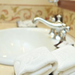 Bathroom Grand Saigon Fotos