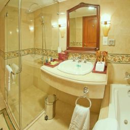 Bathroom Grand Saigon Fotos