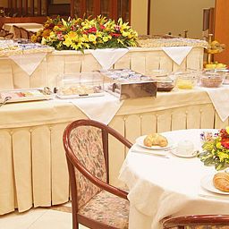 Buffet Augustus Fotos