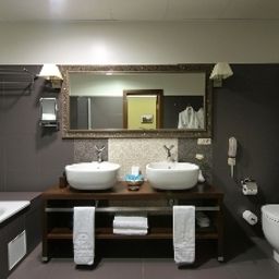 Cuarto de baño Gallery Park Hotel Fotos