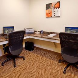  Holiday Inn Express Hotel & Suites LINCOLN AIRPORT Fotos