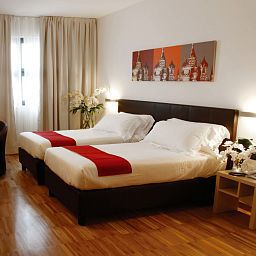 Chambre Euro Hotel Residence Fotos