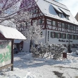 Vista exterior Zum Kreuz Gasthaus Fotos