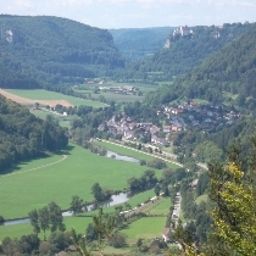 Entorno Zum Kreuz Gasthaus Fotos