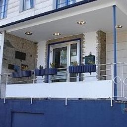 Exterior view Neun 3/4 Fotos