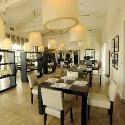 Sala colazione nel ristorante Royal Mougins Golf Club Fotos