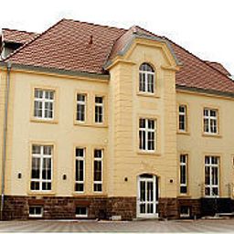 Фасад am Kulturplatz Garni Fotos