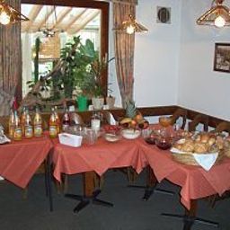 Buffet Adler Gasthof Fotos