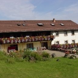 Vista exterior Zur Burgruine Fotos