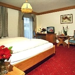 Brunneck Alpenhotel Fotos