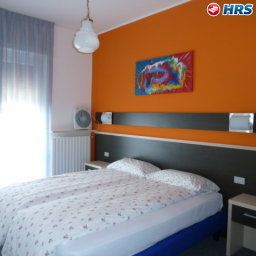 Room Carlo Fotos