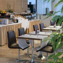 Breakfast room Eurostars Embassy Fotos