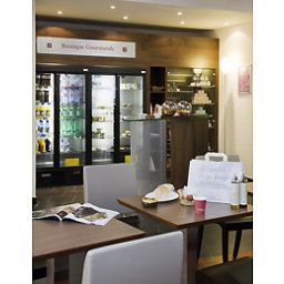 Breakfast room within restaurant Suite Novotel Nice Aeroport Arenas Fotos