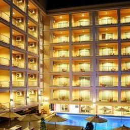 Бассейн Best Western Pattaya Fotos