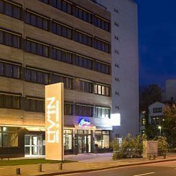 Exterior view LiViN Residence by Fleming's Seilerstrasse Fotos