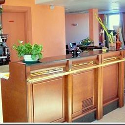 Bar Relais Fasthotel Nimes Ouest Lunel Fotos