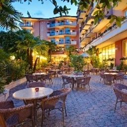 Terrasse Continental TonelliHotels Fotos