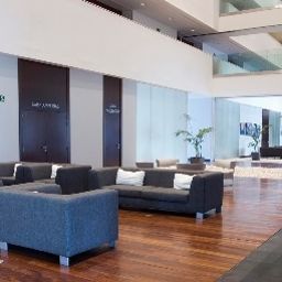 Hall Diagonal Plaza Fotos