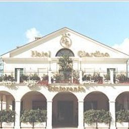 Exterior view Giardino Ristorante & bar Fotos