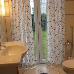 Badezimmer Villa am Waldschlösschen Pension in Elbnähe Fotos