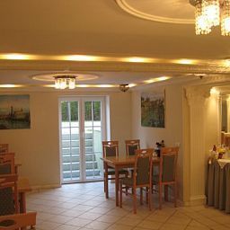 Frühstücksraum Villa am Waldschlösschen Pension in Elbnähe Fotos