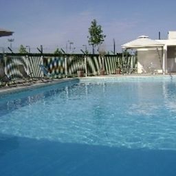 Pool Residhome Occitania Apparthotel Fotos