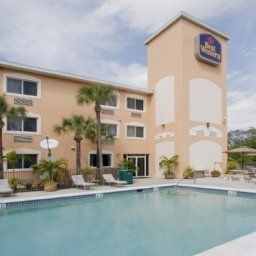 Pool BEST WESTERN Bonita Springs Hotel & Suites Fotos
