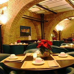 Breakfast room within restaurant Laurentia Fotos