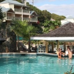 Basen Long Bay Beach Resort And Villas Fotos