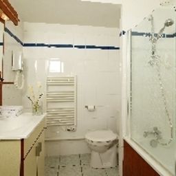 Salle de bains Appart City Clermont Ferrand Centre Residence de Tourisme Fotos