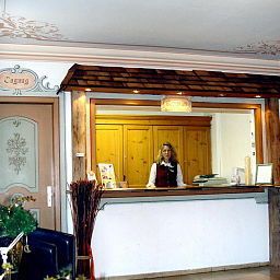 Холл Schlossgasthof Strasser Fotos
