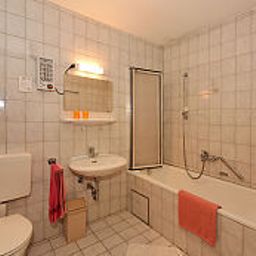 Badezimmer Steinbüchler Kurhotel Fotos