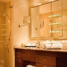 Cuarto de baño Relais & Chateaux Hotel Bülow Palais Fotos