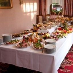 Sala de desayuno en el restaurante Kleinolbersdorf Fotos