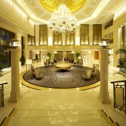Halle Wyndham Grand Plaza Royale Oriental Fotos